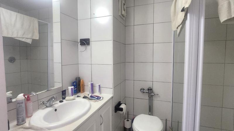 1 Bedroom Property for Sale in Sea Point Western Cape